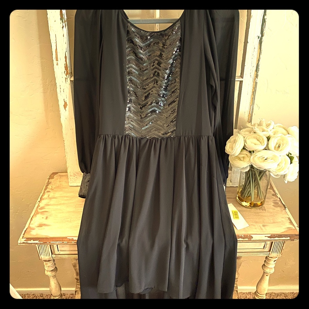 Gianni Bini black sequin hi low dress. Gorgeous.